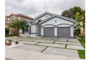 15558 SW 24th Terrace, Miami, FL 33185, Sold 04/28/17