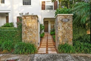 7781 SW 54th Ct, Miami, FL 33143, Sold 03/01/17