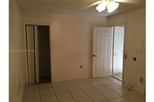 10256 Hammocks Blvd, Miami, FL 33196, Sold 03/30/17