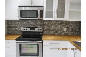 469 SE 14th St, Dania Beach, FL 33004, Sold 02/28/17