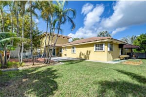 9900 NW 27th St, Doral, FL 33172, Sold 06/23/17
