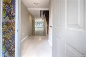 21387 Marina Cove Cir #16f, Miami, FL 33180, Sold 09/27/17