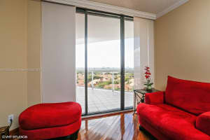 3610 Yacht Club Dr, Miami, FL 33180, Sold 04/03/17