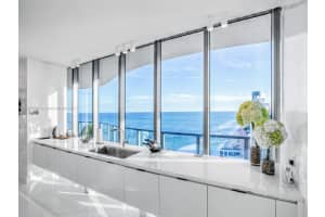19575 Collins Ave, Sunny Isles Beach, FL 33160, Sold 05/05/17
