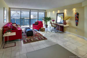5757 Collins Ave # 305, Miami Beach, FL 33140, Sold 03/31/17