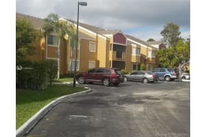 8439 SW 5th St, Pembroke Pines, FL 33025, Sold 10/12/17