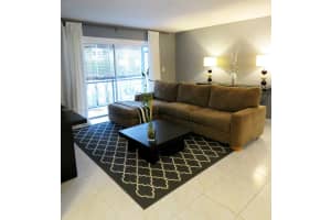 2753 S Oakland Forest Dr, Oakland Park, FL 33309, Sold 03/30/17