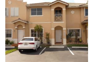16624 NW 71st Ct, Hialeah, FL 33014, Sold 05/09/17