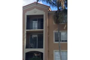 8010 N Nob Hill Rd, Tamarac, FL 33321, Sold 04/03/17