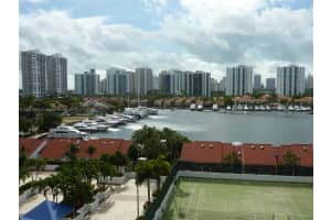 3640 Yacht Club Dr, Aventura, FL 33180, Sold 03/17/17