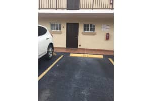 700 SE 9th Ct, Hialeah, FL 33010, Sold 04/20/17