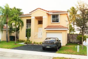 8341 SW 44th Pl, Davie, FL 33328, Sold 03/06/17