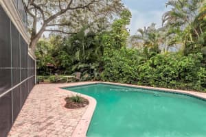 20020 NE 23rd Ave, Miami, FL 33180, Sold 03/01/17