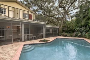 20020 NE 23rd Ave, Miami, FL 33180, Sold 03/01/17