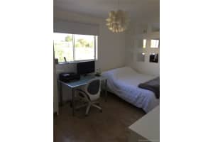 21117 NE 3rd Ct, Miami, FL 33179, Sold 11/21/17
