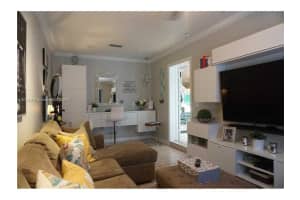 9798 NW 122nd Terrace, Hialeah Gardens, FL 33018, Sold 04/27/17
