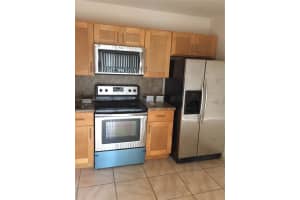 643 NW 97th Pl, Miami, FL 33172, Sold 04/21/17