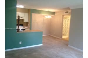 10433 NW 7th St, Pembroke Pines, FL 33026, Sold 03/31/17