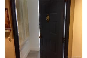 2901 S Bayshore Dr #18g, Miami, FL 33133, Sold 09/01/17