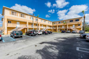 6225 SW Kendale Lakes Cir, Miami, FL 33183, Sold 04/21/17