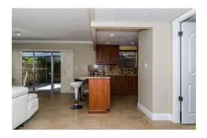 7134 NW 169th St, Hialeah, FL 33015, Sold 03/28/17