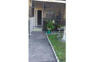 15619 SW 73rd Cir Terrace, Miami, FL 33193, Sold 12/11/17