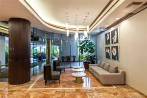 3610 Yacht Club Dr, Miami, FL 33180, Sold 08/08/17