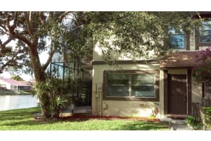 1990 Bayberry Dr, Pembroke Pines, FL 33024, Sold 04/18/17