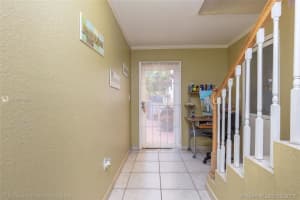 17342 NW 74th Ave, Hialeah, FL 33015, Sold 05/11/17