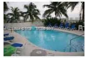 335 Ocean Dr, Miami Beach, FL 33139, Sold 03/07/17