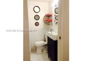 335 Ocean Dr, Miami Beach, FL 33139, Sold 03/07/17