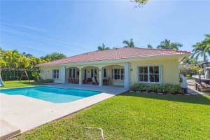 8201 SW 193rd St, Cutler Bay, FL 33157, Sold 05/12/17