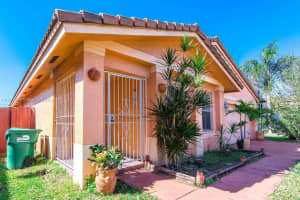 17464 SW 138th Ct, Miami, FL 33177, Sold 03/15/17