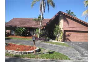 20300 NE 10th Pl, Miami, FL 33179, Sold 03/16/17