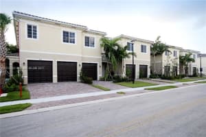 2764 SW 81st Ave, Miramar, FL 33025, Sold 01/26/17