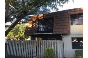 9442 NW 48th St, Sunrise, FL 33351, Sold 03/30/17
