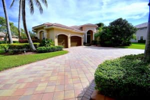 3752 Churchill Downs Dr, Davie, FL 33328, Sold 08/15/17