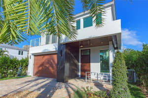 2512 NE 32nd Ave, Fort Lauderdale, FL 33305, Sold 09/26/17