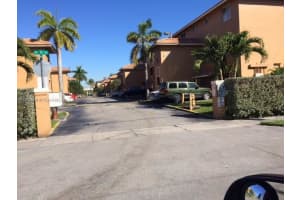 8185 NW 8th St APT F9, Miami, FL 33126, Sold 03/23/17