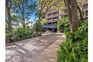 2901 S Bayshore Dr #11b, Miami, FL 33133, Sold 05/16/17