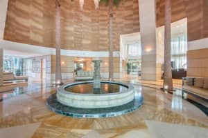 300 South Pointe Dr, Miami Beach, FL 33139, Sold 06/19/17