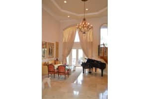 2900 W Lake Vista Cir, Davie, FL 33328, Sold 02/28/17