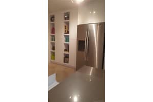 800 NE 195th St, Miami, FL 33179, Sold 10/19/17