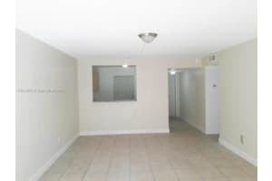 15221 NE 6th Ave APT A111, Miami, FL 33162, Sold 03/22/17