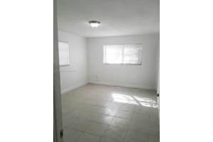 15221 NE 6th Ave APT A111, Miami, FL 33162, Sold 03/22/17