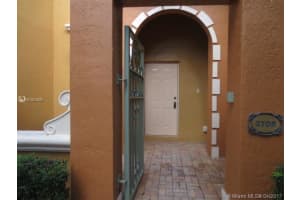 8405 NW 140th Terrace, Hialeah, FL 33016, Sold 07/31/17