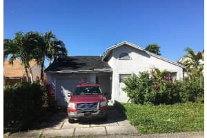 920 SW 108th Ave, Pembroke Pines, FL 33025, Sold 03/31/17