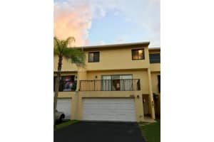 8681 SW 154th Cir Pl, Miami, FL 33193, Sold 07/10/17