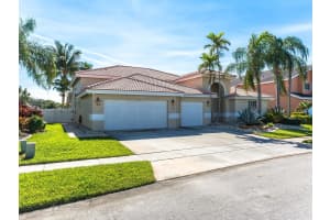 19730 NW 9th Dr, Pembroke Pines, FL 33029, Sold 04/12/17