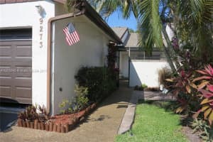 9273 Wedgewood Ln D13, Tamarac, FL 33321, Sold 05/19/17